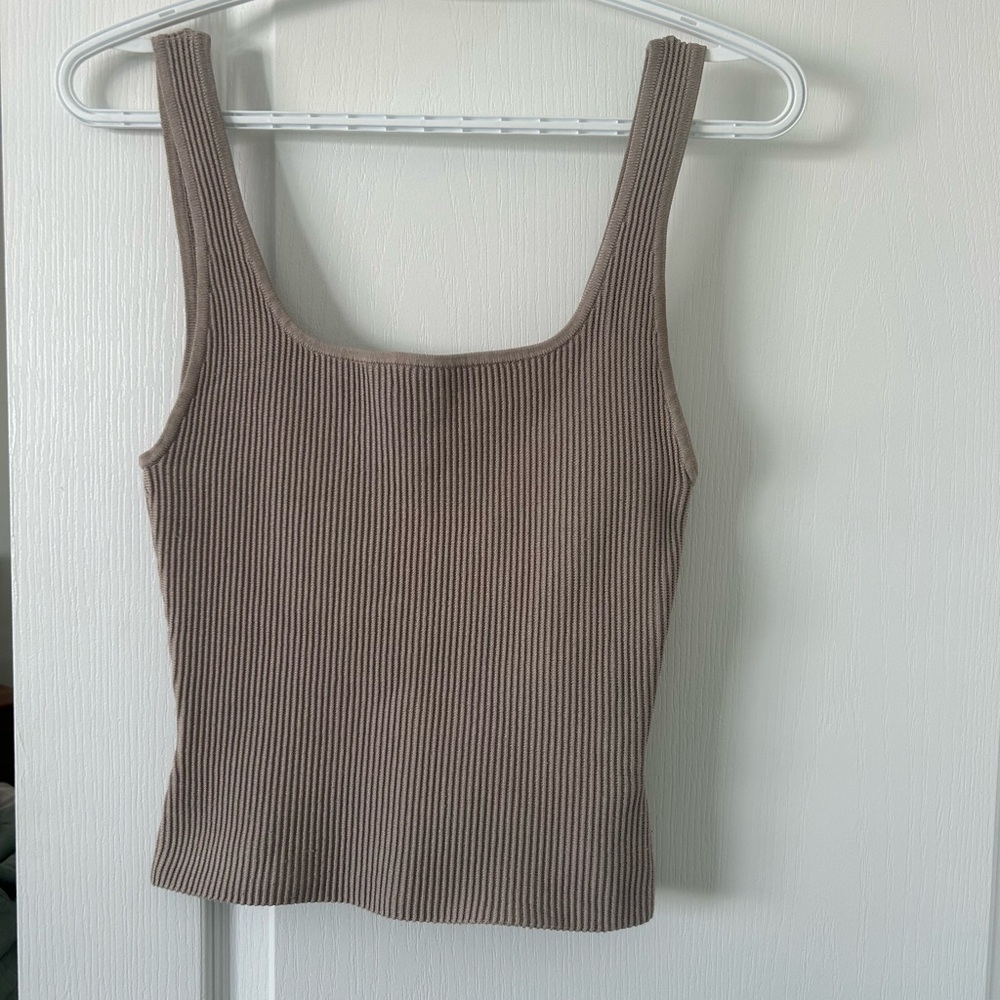 Aritzia Babaton - Sculpt Knit Squareneck Tank